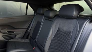 Volkswagen T-Roc 1.5 ETSI — photo 21