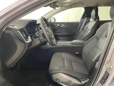 Volvo V60 Break B4 — photo 8