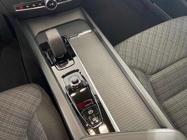 Volvo V60 Break B4 — photo 18