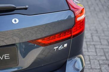 Volvo V60 Break B6 AWD — photo 9