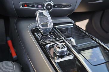 Volvo V60 Break T6 Recharge AWD — photo 9