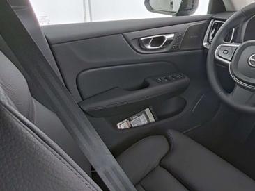 Volvo V60 Break B4 — photo 12