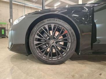 Audi E-tron Black — photo 2