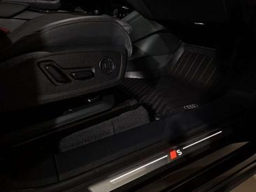 Audi A6 E-tron S Line Black — photo 15