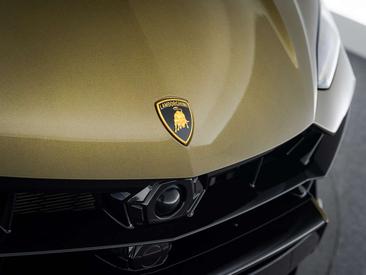 Lamborghini Urus SE — photo 12
