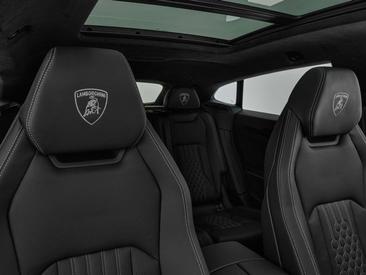 Lamborghini Urus SE — photo 11