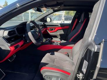 Lamborghini Urus — photo 11