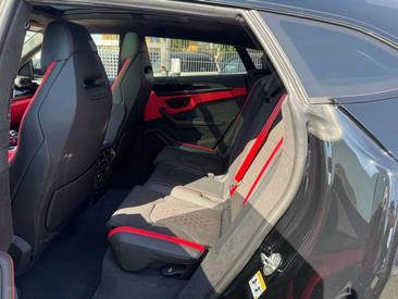 Lamborghini Urus — photo 14