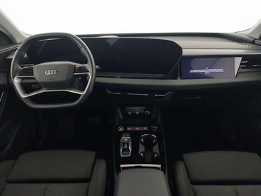 Audi Q6 E-tron S-LINE — photo 10