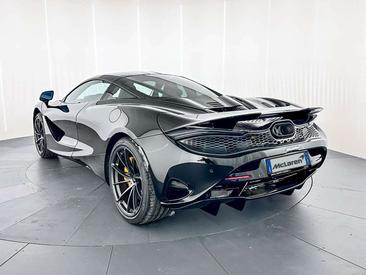 McLaren 750S — photo 4