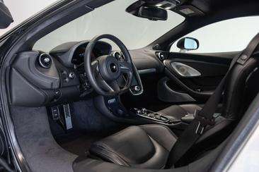McLaren GT — photo 3