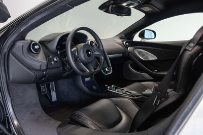 McLaren GT