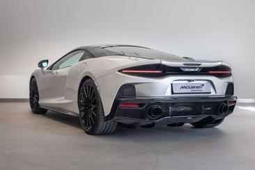 McLaren GT — photo 6