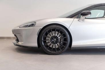 McLaren GT — photo 10