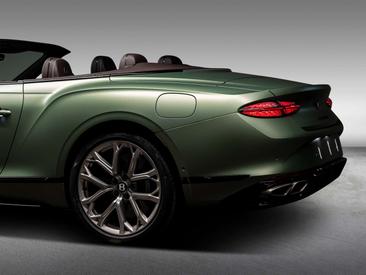 Bentley Continental GTC Cabriolet V8 — photo 10