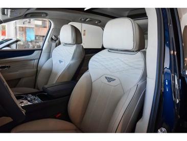 Bentley Bentayga Hybrid — photo 7
