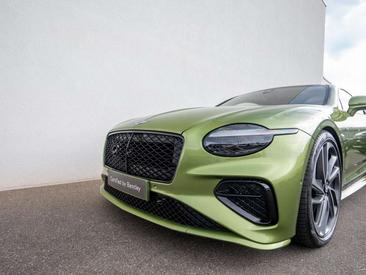 Bentley Continental GT Speed — photo 11