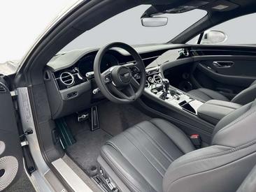 Bentley Continental GT V8 — photo 12