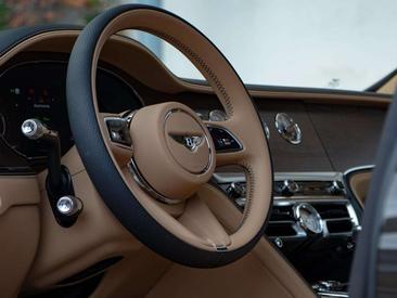 Bentley Flying Spur Berline Mulliner — photo 14