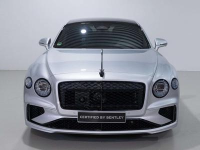 Bentley Flying Spur Berline V8