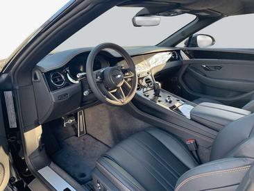 Bentley Continental GTC Cabriolet V8 — photo 12