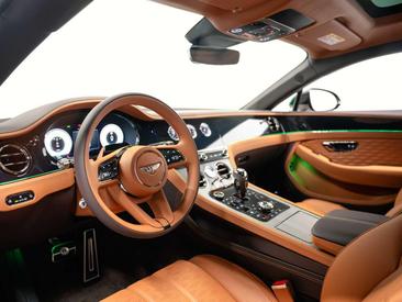 Bentley Continental GT Mulliner — photo 9
