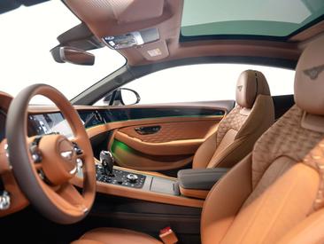 Bentley Continental GT Mulliner — photo 11