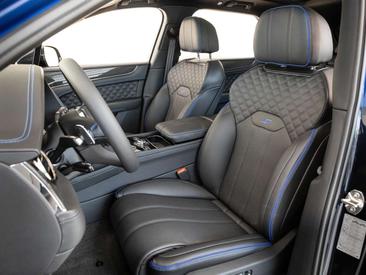 Bentley Bentayga V8 — photo 6
