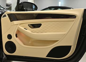 Bentley Continental GTC Cabriolet Speed — photo 6