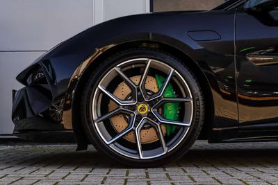 Lotus Emeya Berline