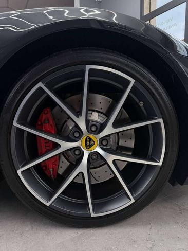 Lotus Emira V6 — photo 9