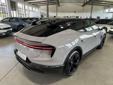 Lotus Eletre — photo 6