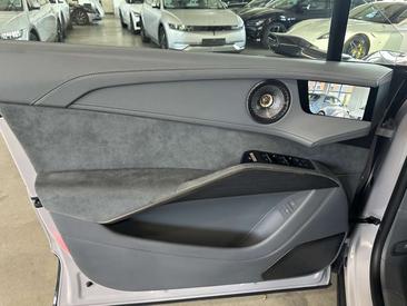 Lotus Eletre — photo 11