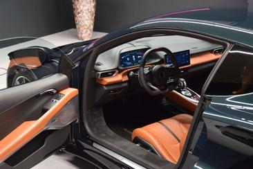 Lotus Emira I4 — photo 17