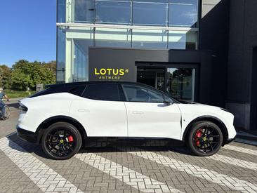 Lotus Eletre — photo 5