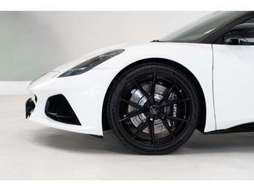 Lotus Emira V6 SE — photo 5