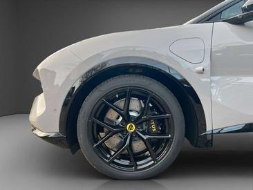 Lotus Eletre — photo 10