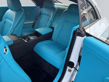 Rolls-Royce Spectre — photo 9