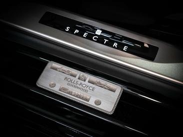 Rolls-Royce Spectre — photo 18