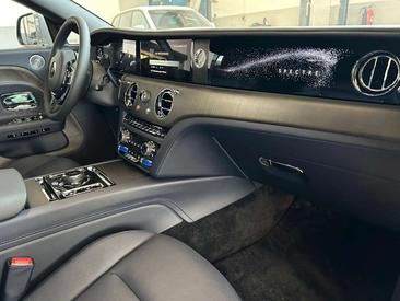 Rolls-Royce Spectre — photo 8