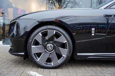 Rolls-Royce Spectre — photo 26