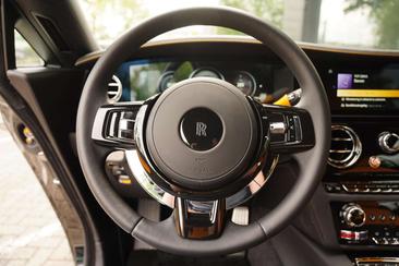 Rolls-Royce Spectre — photo 7