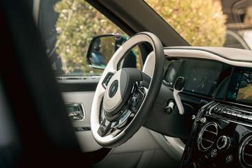Rolls-Royce Cullinan Series II — photo 14