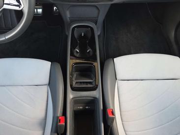 Volkswagen ID.3 Pro S — photo 12