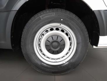 Volkswagen Crafter — photo 5