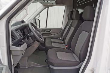 Volkswagen Crafter — photo 9