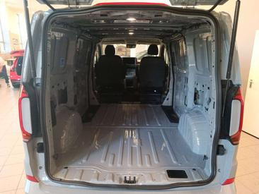 Volkswagen Transporter — photo 14