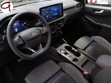 Ford Kuga 2.5 PHEV 243 — photo 3