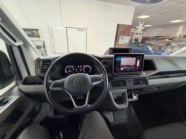 Volkswagen Crafter — photo 9