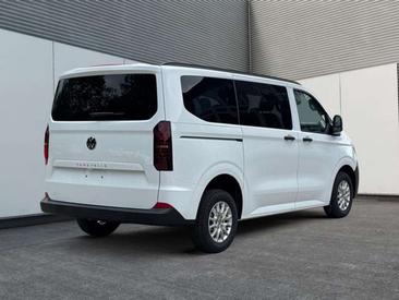 Volkswagen Caravelle — photo 2